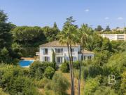 Opportunité de rénovation prestigieuse avec vue mer...