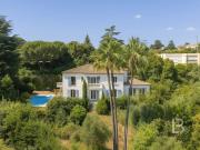 Opportunité de rénovation prestigieuse avec vue mer...