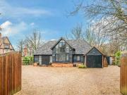 Orchard Road, Hurst, 3 Bedroom Detached