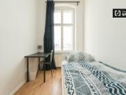 Ordentliches Zimmer zur Miete in Wohnung mit 5... Ordentliches Zimmer zur Miete in Wohnung mit 5...