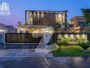 Orginal pics 1 kanal fully furnished branded house near park