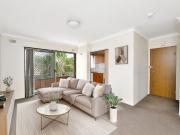 Original North Facing Top Floor Apartment In A Boutique...