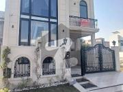 Original picture luxury house for sale