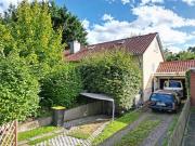 Originelles Einfamilienhaus mit romantischem Garten in...