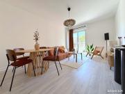 Ornano 450 m tram T2 59 m2 1er étage sur COUR avec...