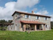 Orvieto Casale completamente ristrutturato in classe...