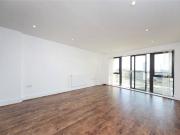 Osiers Road, Wandsworth SW18, 2 bed flat to rent, £2,500...