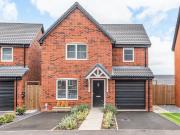 Ossett Drive, Redditch, Worcestershire B97, 4 bed...