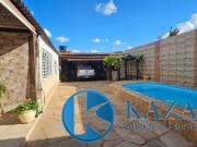 ÓTIMA CASA COM 03 QUARTOS SENDO 01 SUÍTE NO CÉU AZUL