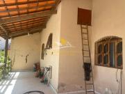 Ótima casa com quintal em lote de 360m² no Espírito...