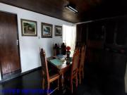 Ótima casa em lote de 505 m²