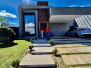 ÓTIMA CASA TÉRREA À VENDA EM CONDOMÍNIO RESORT