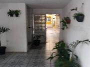 Ótima Casa Térrea com 2 Dormitórios e 2 Vagas de Garagem