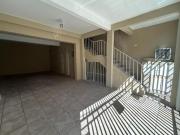 OTIMA CASA TERREA, ESPAÇO GOURMET 4 VAGAS DE GARAGEM