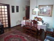 ÓTIMA CASA TÉRREA MUITO BEM CONSERVADA NO JARDIM HELGA...