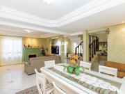 Ótima oportunidade de casa de alto padrão no Capão Raso!