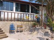 Ótima oportunidade! Linda chácara com casa de 04 quartos...