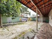 Ótima OPORTUNIDADE para Investir ou morar. Casa em...