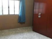 ÓTIMA PARA RENDA, 3 CASAS NO MESMO TERRENO !