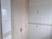 Ótimo apto na região central com 02 dorms, 01 suíte,...