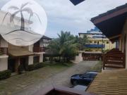 Ótimo sobrado em Condomínio fechado com três dormitórios...