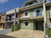 ÓTIMO SOBRADO TRIPLEX EM CONDOMINIO NO SITIO CERCADO