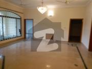 1 Kanal Out Class Location House Available for Rent in...