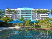 OUTSTANDING 3 BEDROOM UNIT ACROSS THE ROAD FROM TORQUAY... OUTSTANDING 3 BEDROOM UNIT ACROSS THE ROAD FROM TORQUAY...