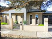 Outstanding Family Living with 3 Bedroom and Study Room!