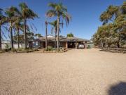 Outstanding shedding, 4 bedroom 2 bathroom on 10 acres