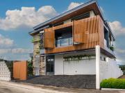 Overlooking Brand New House and Lot with Infinity Pool...