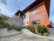 Overlooking House for Rent in Alta Vista Pardo