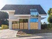 Overlooking House in Teakwood Hills Ready for Occupancy...
