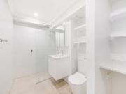 Oversized 2 bedroom in convenient location