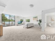 Oversized 3 Bedroom Apartment Brand New Renovation