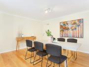 Oversized 3 Bedroom Beachside Apartment With lock up Garage