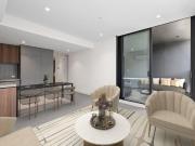 Oversized 90 sqm 2 Bed + Study | Entertainer’s Layout...
