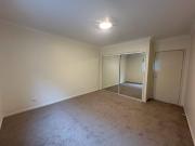Oversized Ground Floor Apartment in Prime Carlton Location