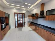 Own A House In 10 Marla Lahore Bahria Town Sector E