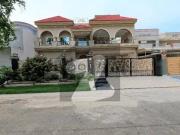 Owner Build 1 Kanal Brand New 6 Beds Solid House For...
