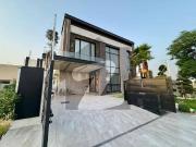 Owner Needy Sale This House Going To Abroad 1 Kanal Top...