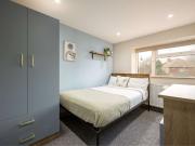 OX Living is proud to present this high quality 7...