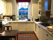 Oxford Street, Edinburgh EH8, 4 bed flat to rent...