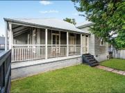 pacious 4 Bedroom Home in Prime West End Location