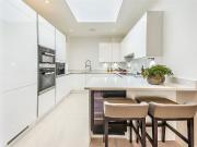 Palace Wharf, Rainville Road, Fulham W6, 2 bed flat to...