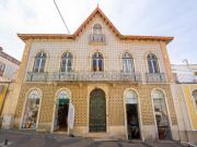 Palacete Histórico de 1894 no Centro de Abrantes 710m²...