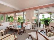 Palácio do Una – Pé na Areia na Praia da Barra do Una