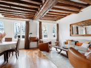 Palais Royal Louvre Appartement de caractère 62m² Paris 1er