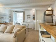 Palazzetto indipendente con due unit indipendenti