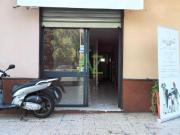 Palazzina commerciale in affitto a Catania